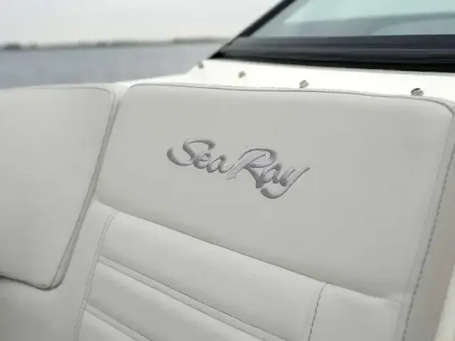 Sea Ray 230 Spx