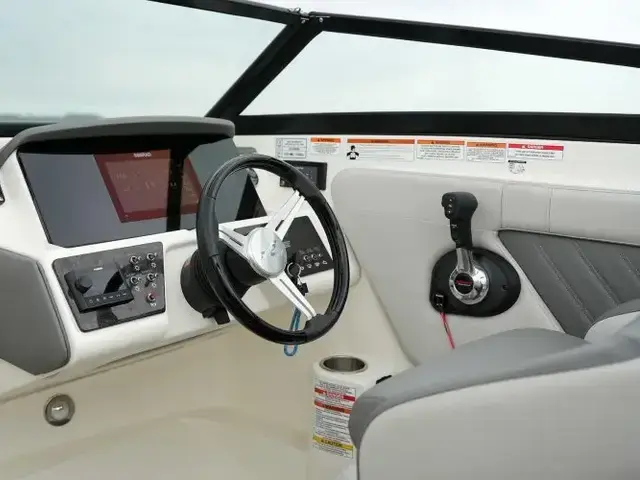 Sea Ray 230 Spx