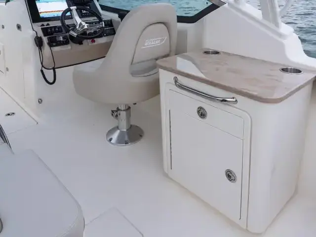 Boston Whaler 240 Vantage