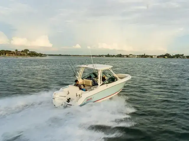 Boston Whaler 240 Vantage