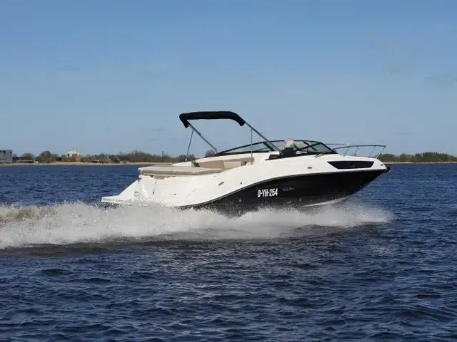 Sea Ray Sun Sport 230