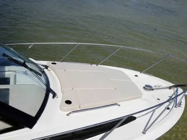 Boston Whaler 325 Conquest