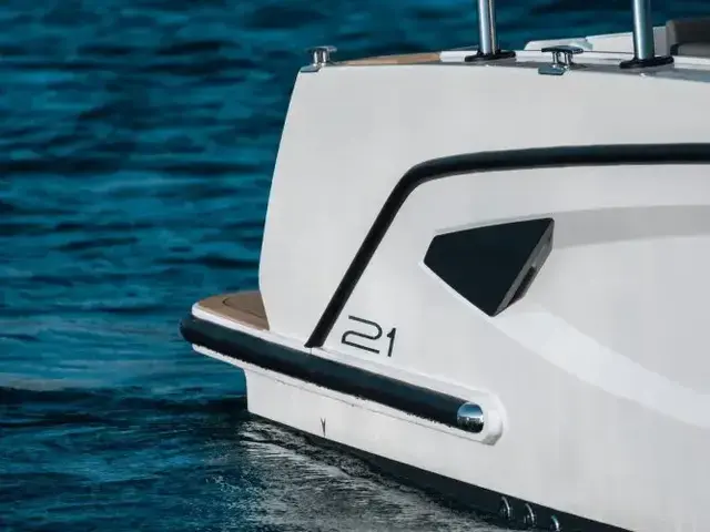 Alfastreet Marine 21 Open