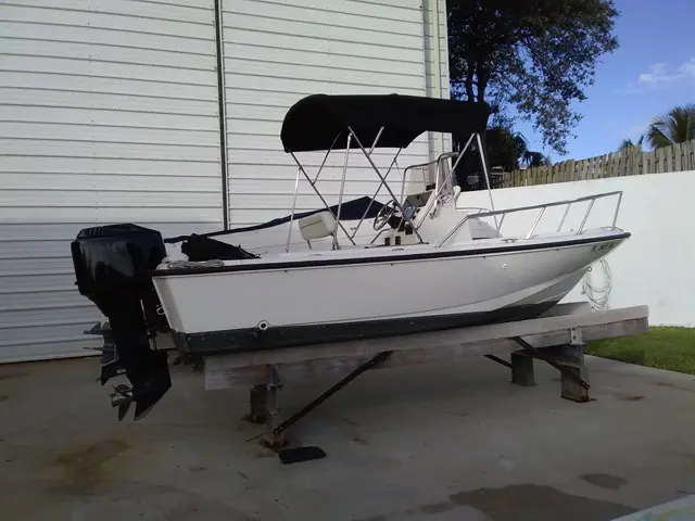 Boston Whaler 300 Outrage