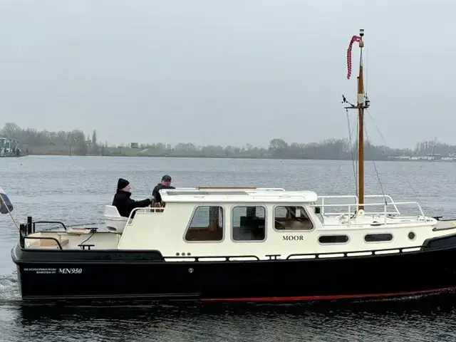 Motor Yacht Mooie Nel 9.50 OK