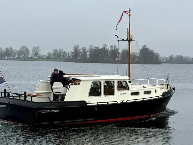 Motor Yacht Mooie Nel 9.50 OK