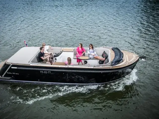 Maxima Boats 820 retro in RAL 7030 kleur op voorraad!