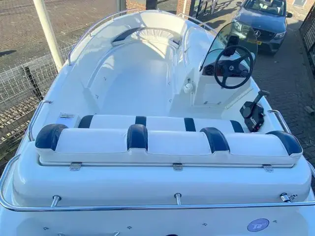 Quicksilver 425 Open Sundeck