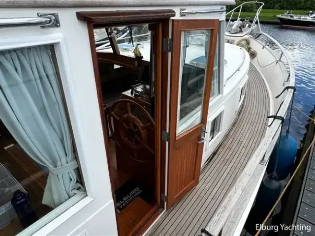 Grand Banks 42 Motor Yacht