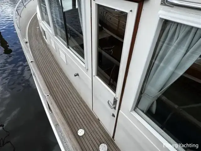 Grand Banks 42 Motor Yacht