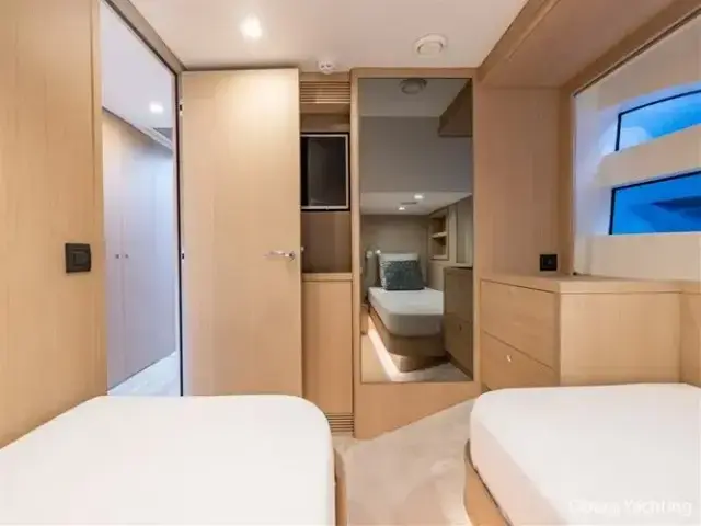 Van Der Valk Beachclub 660 Flybridge