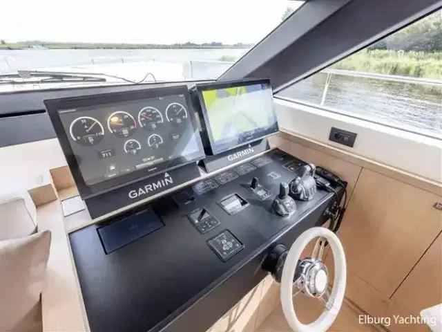 Van Der Valk Beachclub 660 Flybridge