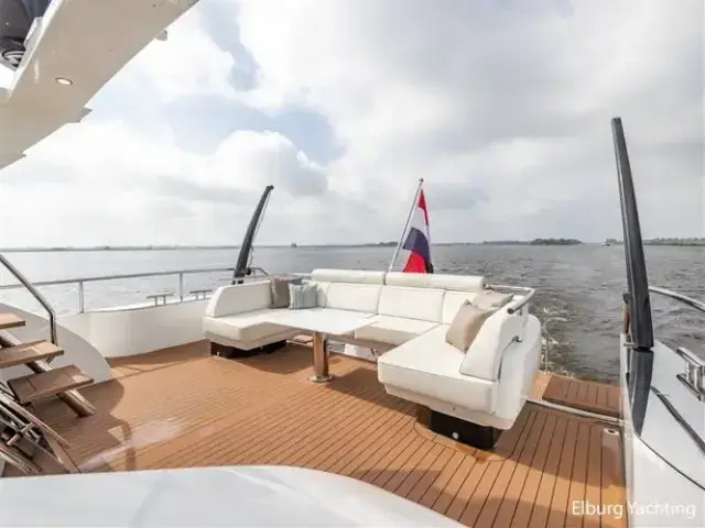 Van Der Valk Beachclub 660 Flybridge