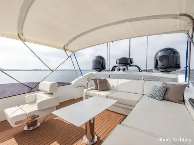 Van Der Valk Beachclub 660 Flybridge