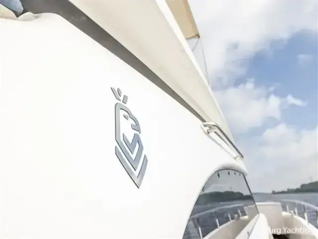 Van Der Valk Beachclub 660 Flybridge