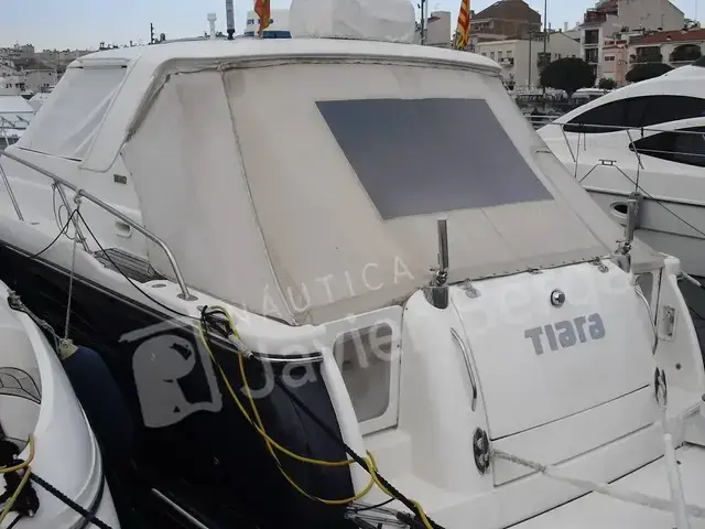 Tiara 40