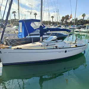 2004 Beneteau First 211