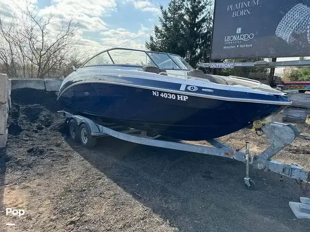 Yamaha 242