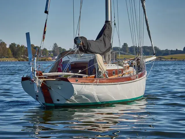 Classic Spirit of Tradition Bermudan Cutter