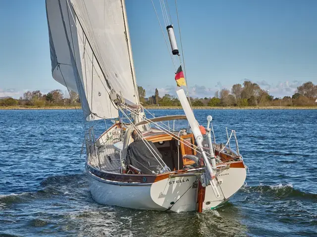 Classic Spirit of Tradition Bermudan Cutter