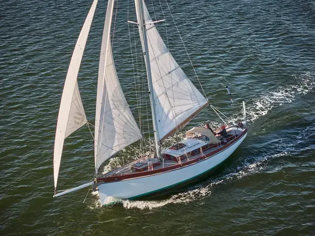 Classic Spirit of Tradition Bermudan Cutter