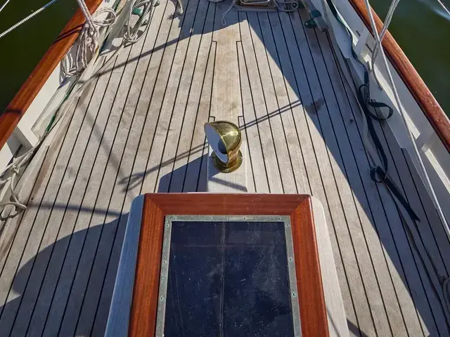 Classic Spirit of Tradition Bermudan Cutter