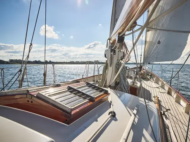 Classic Spirit of Tradition Bermudan Cutter