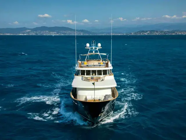 LYNX YACHTS Custom