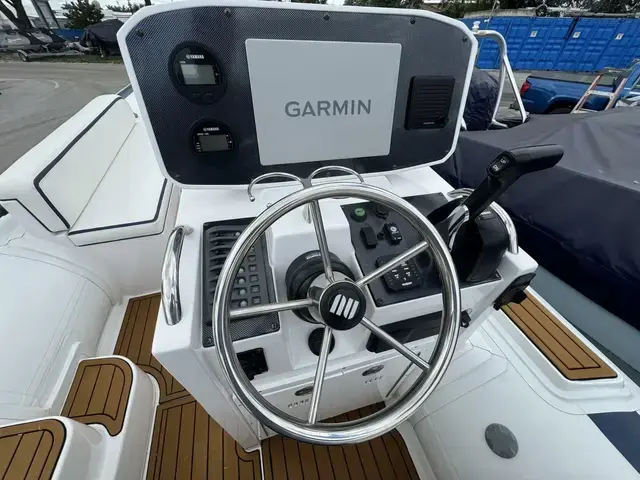 Novurania Catamaran 20