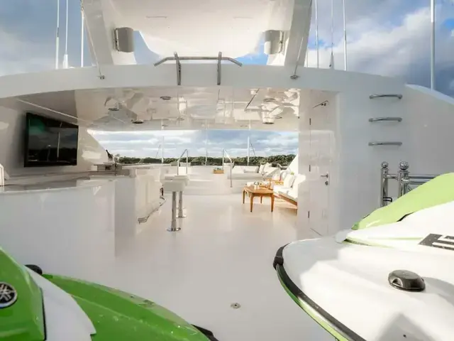 Trinity Yachts Tri-Deck