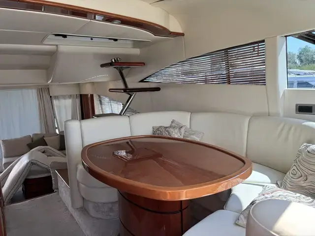 Fairline Squadron 58