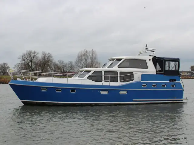 Aqualine Boats 46 Pilothouse