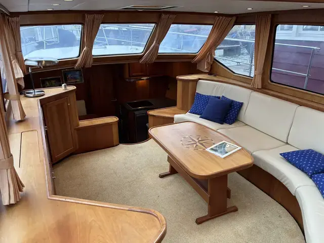 Aqualine Boats 46 Pilothouse