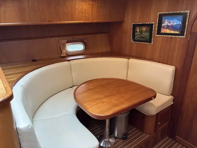 Aqualine Boats 46 Pilothouse