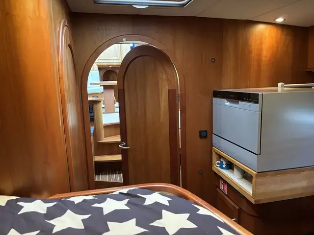 Aqualine Boats 46 Pilothouse