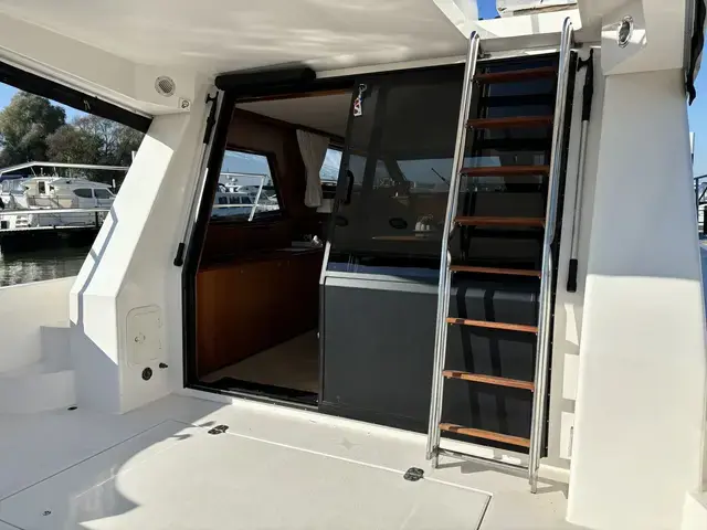 Neptunus 138 Flybridge