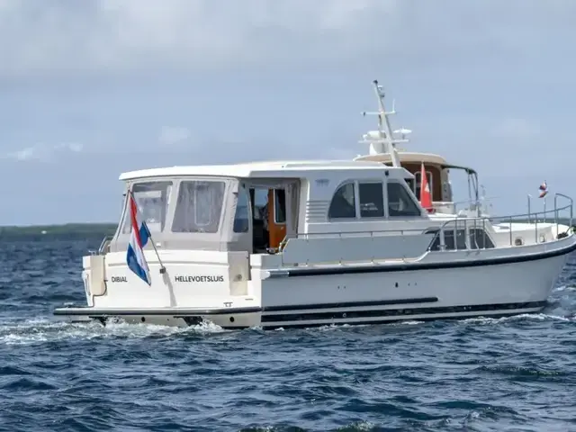 Linssen Grand Sturdy 470 Sedan Wheelhouse