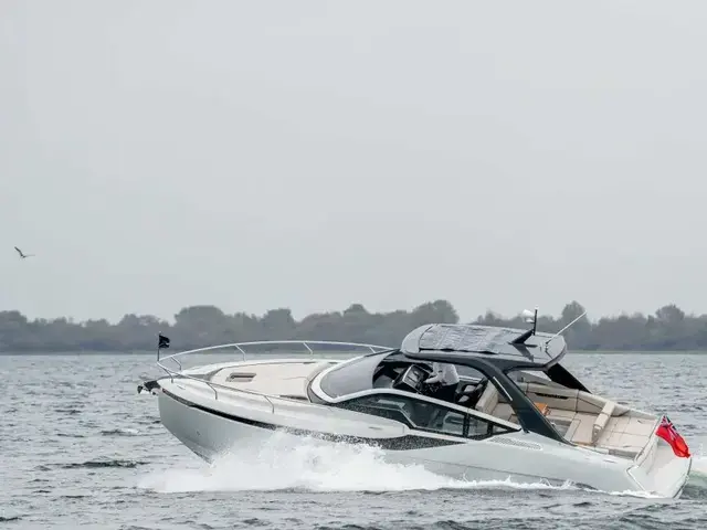 Fairline F Line 33