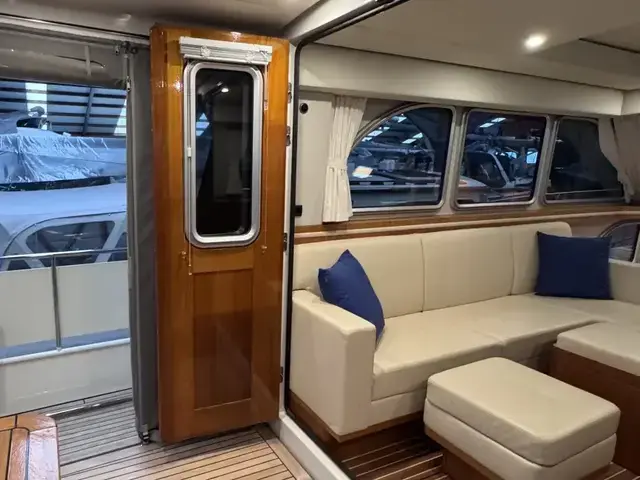 Linssen Grand Sturdy 470 Sedan Wheelhouse