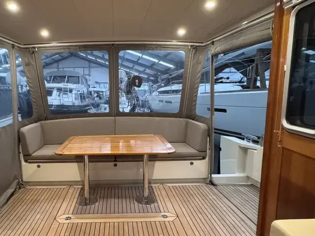 Linssen Grand Sturdy 470 Sedan Wheelhouse