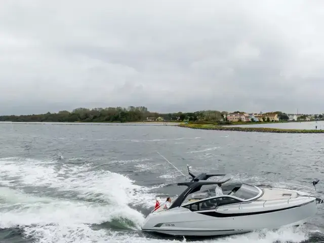 Fairline F Line 33