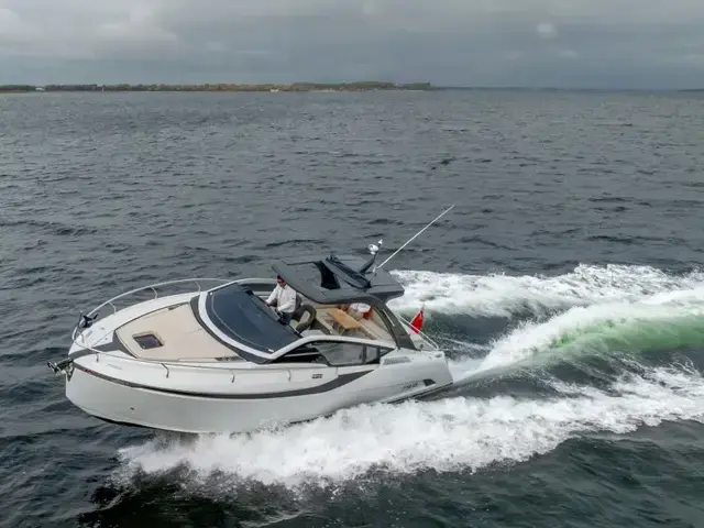 Fairline F Line 33