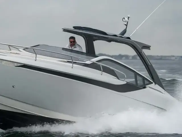 Fairline F Line 33