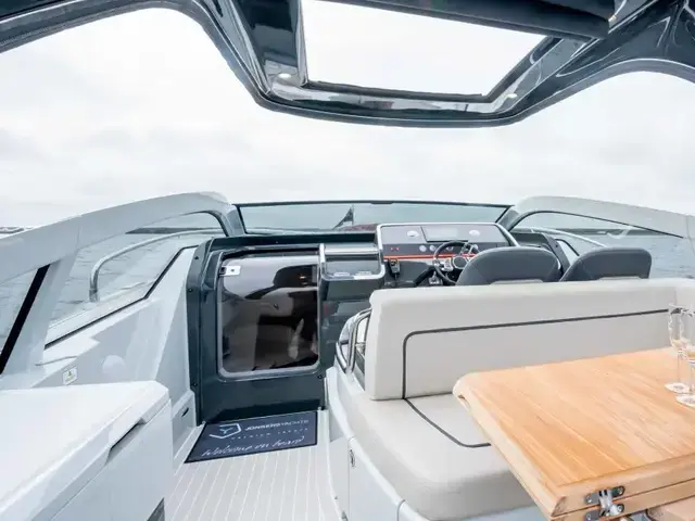 Fairline F Line 33