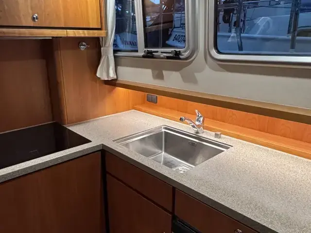 Linssen Grand Sturdy 470 Sedan Wheelhouse