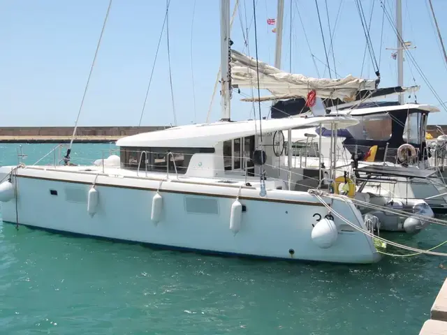 Lagoon 39 Owners Version