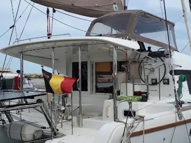 Lagoon 39 Owners Version