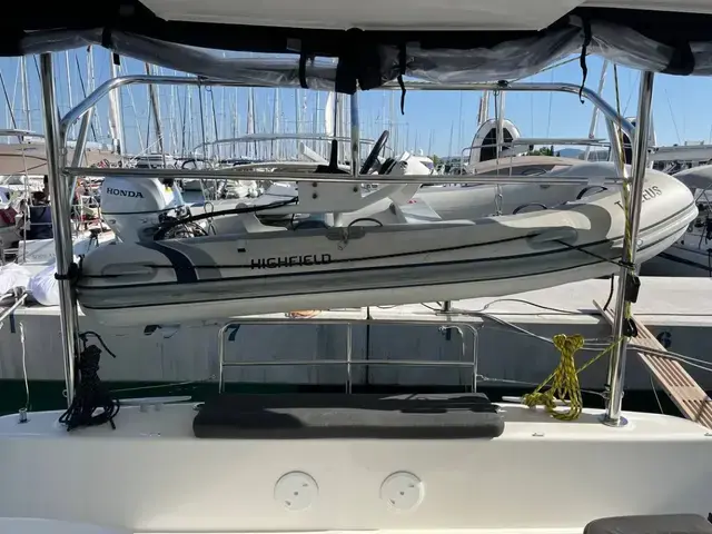 Lagoon 42