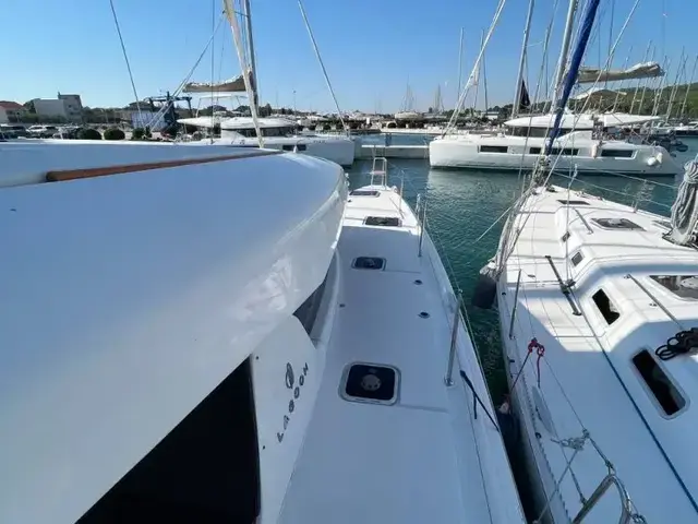 Lagoon 42