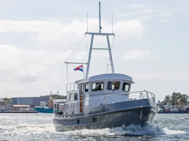 Pilothouse Trawler 44 Long Range